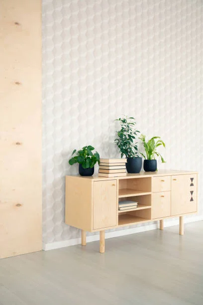 عامل تركيب ورق جدران العين