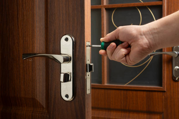 Locksmith repair or install the door lock in house.